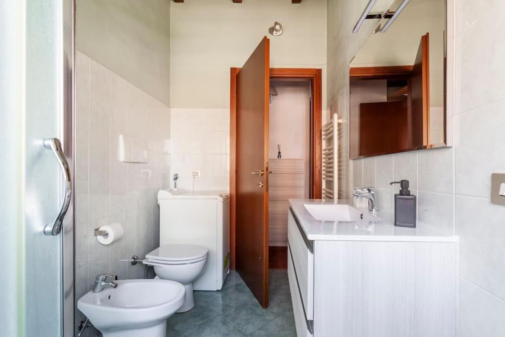 Appartement Civico288-Romantic Attic Near Ieo-Bocconi-F Prada à Milan Extérieur photo